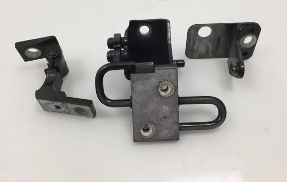 Audi A4 S4 B7 8E 8H Loading door upper hinge 8E0833411E