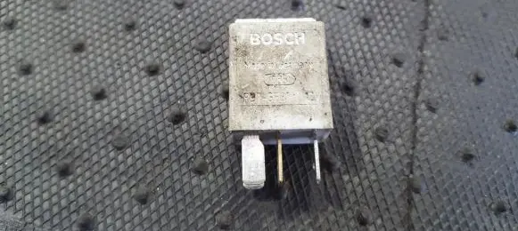 Volkswagen PASSAT B6 Other relay 1K0951253 0332011100