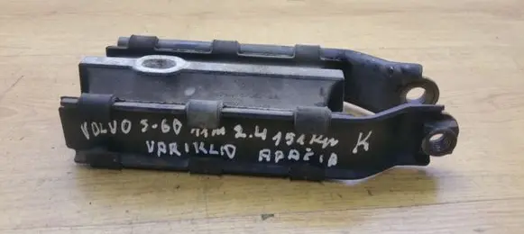 Volvo S60 Engine mount bracket 31262935