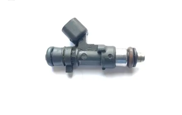 Volvo S60 Fuel injector 30757534 0280158096