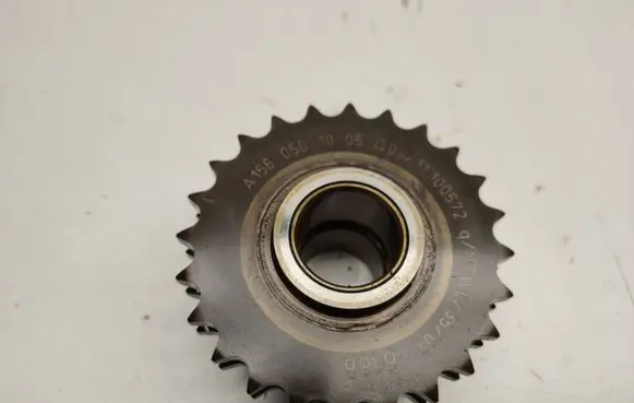 Mercedes-Benz ML W164 Timing chain sprocket A1560501005