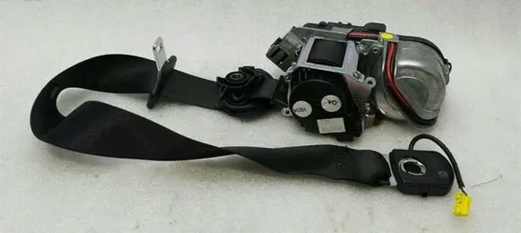Mercedes-Benz S W221 Front seatbelt A2218603485