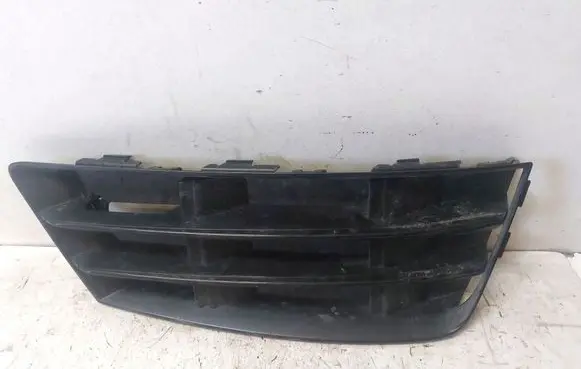 Audi A4 S4 B9 Front bumper lower grill 8W0807682R
