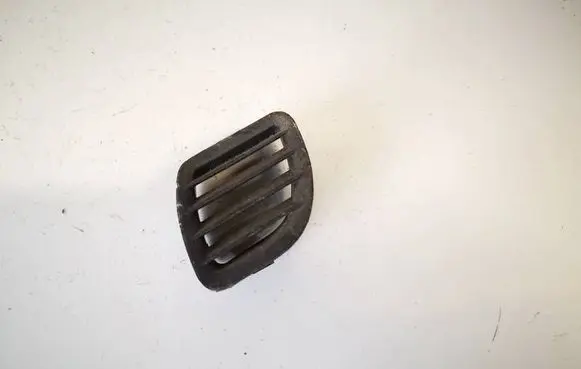 Peugeot 508 Dash center air vent grill 9686450777