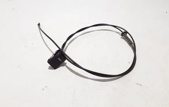 Chevrolet Silverado Engine bonnet/hood lock release cable 84729851