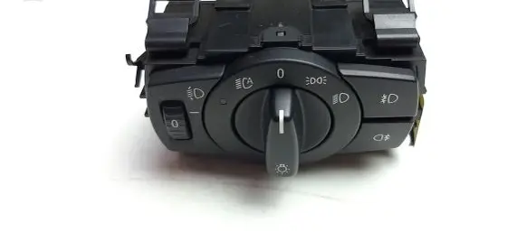 BMW 1 E81 E87 Light switch 6932792 M5690