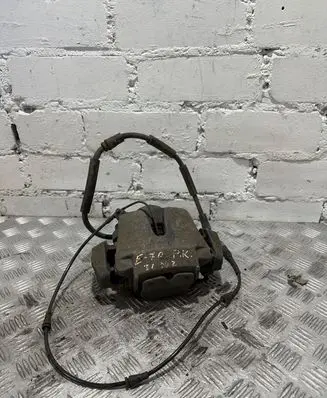 BMW X5 E70 Front brake caliper 6776783