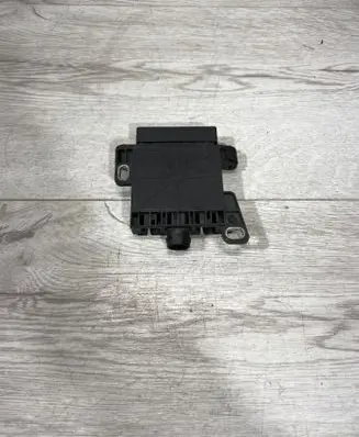 BMW 6 F06 Gran coupe Current control relay 9153410