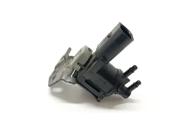 Audi A8 S8 D3 4E Turbo solenoid valve 1K0906283A