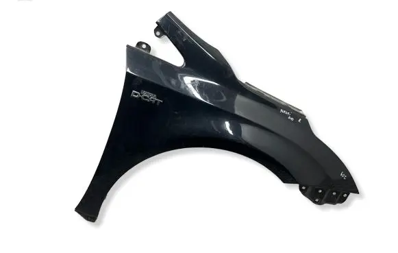 Toyota Avensis T270 Fender 