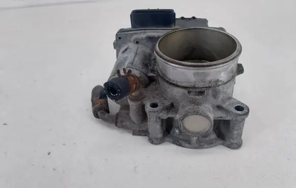 Mitsubishi Lancer VIII Throttle body valve 