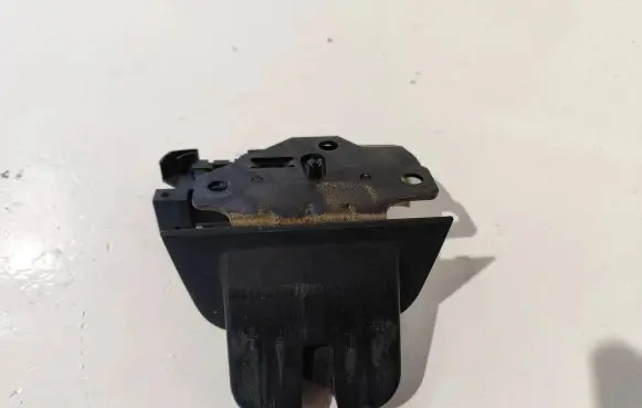 Audi A4 S4 B7 8E 8H Tailgate/trunk/boot lock/catch/latch 8P4827505B