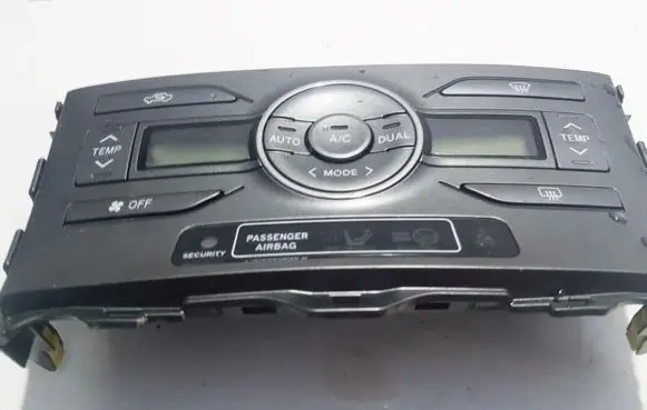 Toyota Auris 150 Climate control unit 5590002230B 55900-02230-B