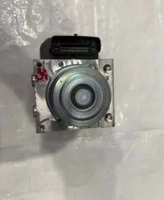 Suzuki Ignis ABS Pump 5611062RE