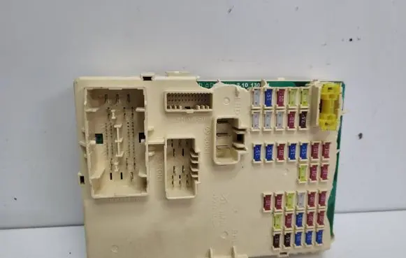 KIA Sportage Fuse module 919503W033 315115003 3W033150115