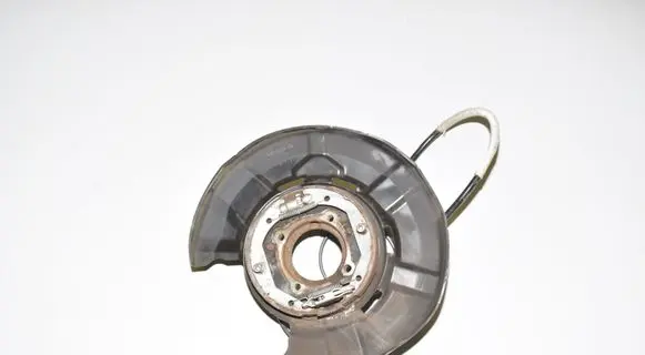 BMW X1 E84 Rear wheel hub 6788049 33326788049