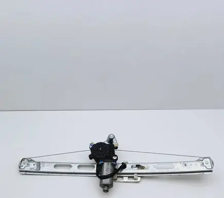 Mercedes-Benz A W168 Front door window regulator with motor 0130821672 191744XXX