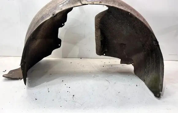 Audi TT TTS Mk2 Front arch 8J0821172B