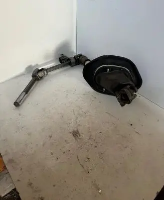 Audi Q7 4L Steering wheel axle
