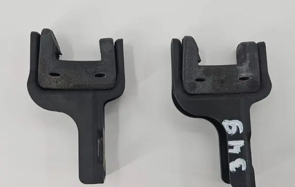 Dodge Challenger Radiator mount bracket 04596474AD