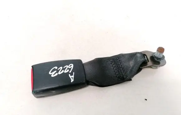 Mitsubishi Lancer Rear seatbelt buckle 0503040FP