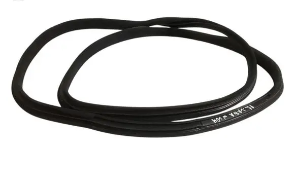 Mercedes-Benz C W204 Front door rubber seal A2046971051