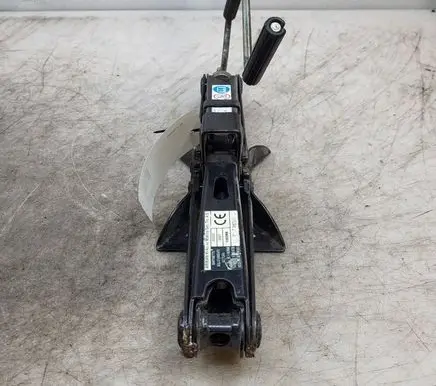 Peugeot Partner Lift Jack T233C831