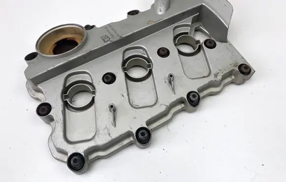 Audi A6 S6 C6 4F Rocker cam cover 06E103471G