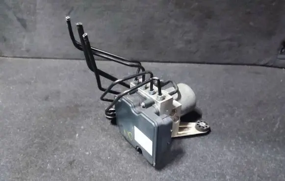 BMW 5 F10 F11 ABS Pump 6853405