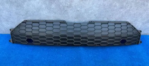 Audi R8 4S Front grill 4S0853037E