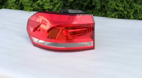 Volkswagen Touran III Rear/tail lights 5TA945095A L90084783