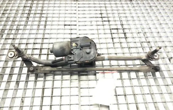Front wiper linkage and motor
