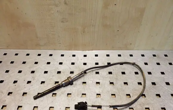 Mercedes-Benz ML W164 Exhaust gas temperature sensor A0051531128