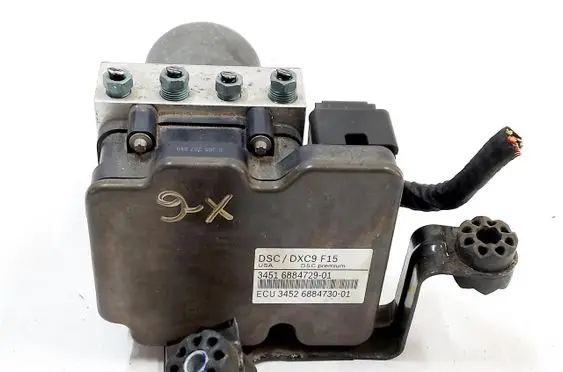 BMW X6 F16 ABS Pump 6884729