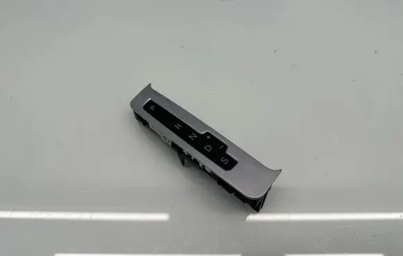 Audi A6 S6 C6 4F Gear shift selector indicator 4F1713463D 798131091106