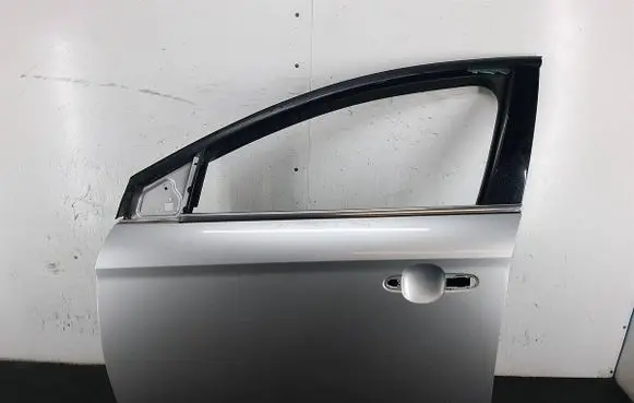 Ford Mondeo MK IV Front door