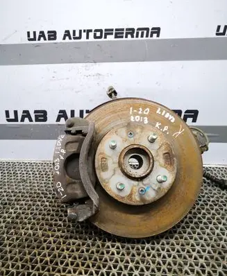 Hyundai i20 (PB PBT) Front wheel hub