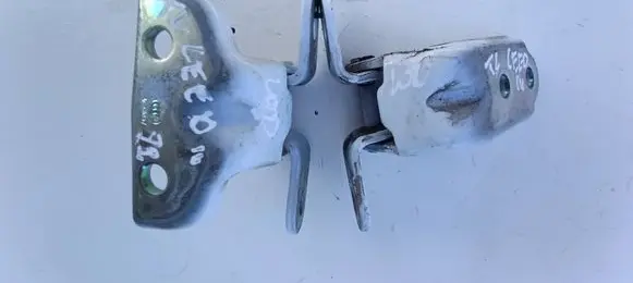 Front door hinge set