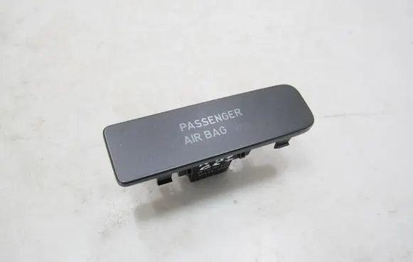 Volkswagen Golf Plus Passenger airbag on/off switch 5M0919234B KW34S07L1QB