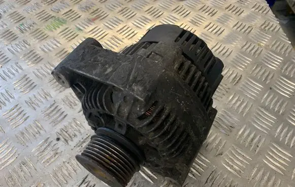 Renault Laguna I Generator/alternator