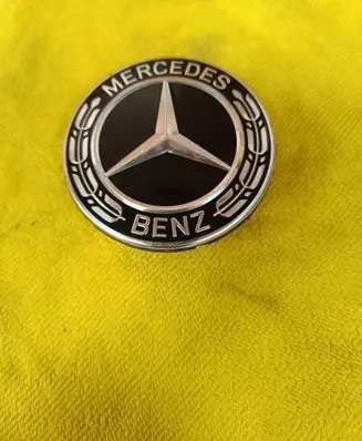 Mercedes-Benz C AMG W205 Original wheel cap A2224002100