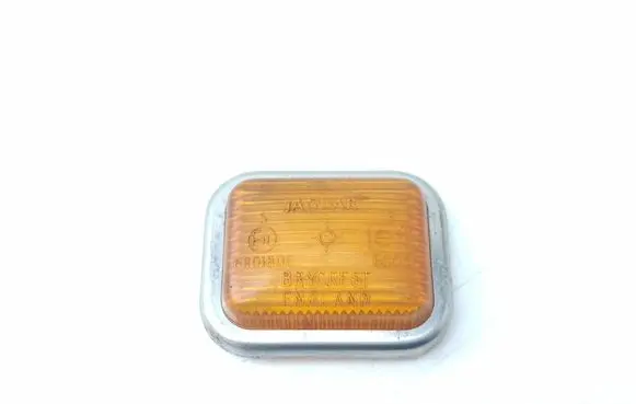 Jaguar XJ X40 Front fender indicator light 6R01805