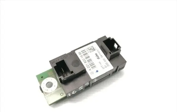 Mercedes-Benz S W221 Aerial antenna amplifier A2218201889