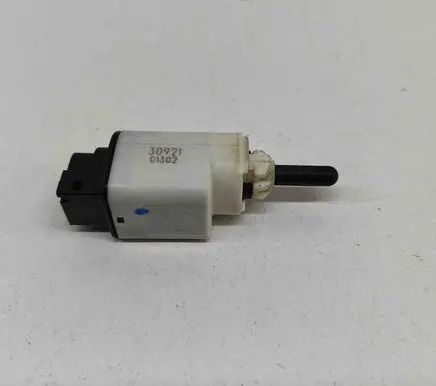 Peugeot 2008 II Brake pedal sensor switch 9813503180