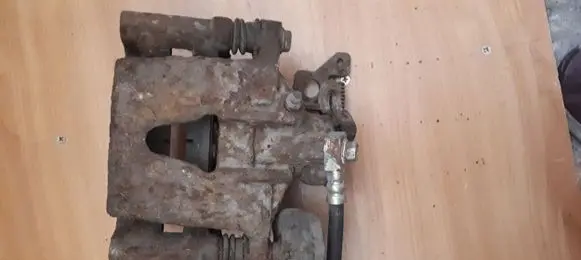 Jaguar X-Type Rear brake caliper C2S43449