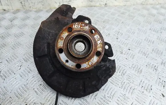 Seat Ibiza IV (6J,6P) Front wheel hub