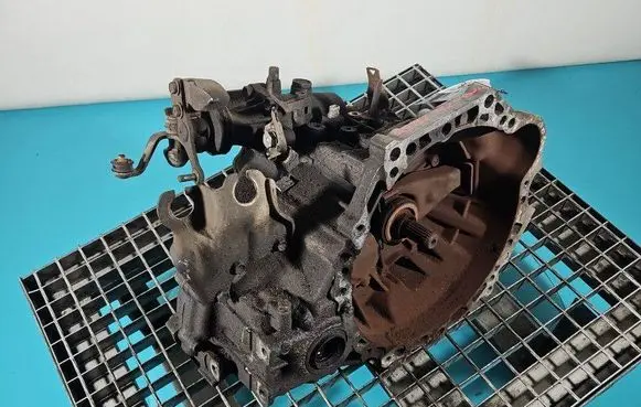 Toyota Corolla E120 E130 Manual 5 speed gearbox C602 IMPRK1495083