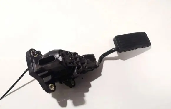 Honda CR-V Accelerator throttle pedal 2700000410 270000-0410