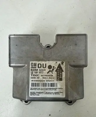 Opel Astra H Airbag control unit/module 13181977 327963935 R1V4C26AC3