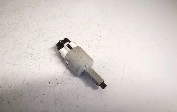 Toyota RAV 4 (XA30) Brake pedal sensor switch